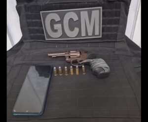 Foragido é preso em Cachoeiro com armas e motocicleta roubada apreensão Cachoeiro 1