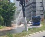 Cano estoura e causa transtornos em avenida movimentada de Cachoeiro