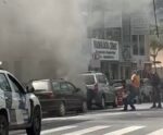 VÍDEO | Veículo pega fogo e causa pânico no centro de Afonso Cláudio