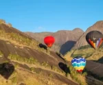 Balões iluminam o céu e destacam o turismo de Pancas