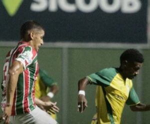 Valendo a liderança, Desportiva e Rio Branco-VN duelam no Capixabão tabela capixabão