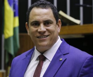Da Vitória deve comandar federação entre PP e União Brasil no ES
