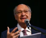 Alckmin se reúne com o secretário dos EUA para discutir tarifas de Trump
