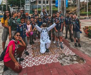 ‘Astronauta’ chama atenção em Cachoeiro; entenda o motivo da visita