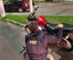 PRF recupera motocicleta clonada com restrição de roubo na Serra
