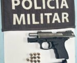 Homem é detido com arma de fogo após denúncia anônima em Alegre