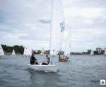 Competição de regata agita fim de semana na Baía de Vitória