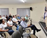 Cachoeiro: van itinerante ajuda produtores na emissão das notas rurais