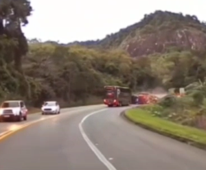 Eco101 é alvo de críticas após acidente fatal em Anchieta; entenda acidente br 101