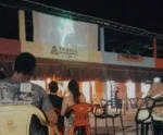 Cinema ao ar livre movimenta a Praia de Santa Mônica nesta sexta (25)