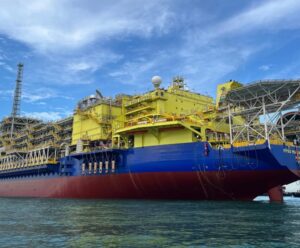 Produção de petróleo e gás no ES deve crescer 11% ao ano até 2027 produção de petróleo
