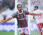 Fluminense toma susto mas vence Bragantino na estreia de Renato Gaúcho