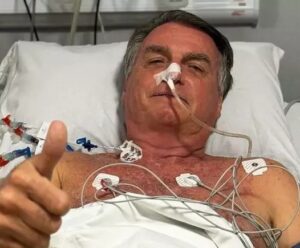 Bolsonaro segue estável e tem ‘progressão’ na dieta oral, diz boletim médico