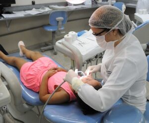 Cidades já podem pedir novos equipamentos odontológicos para o SUS