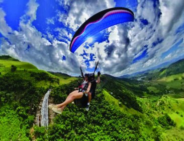 Do alto das montanhas às cachoeiras: lugares para explorar no Espírito Santo