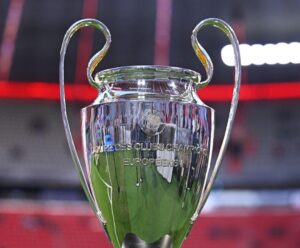 Champions League: técnico do Aston Villa diz que PSG é o favorito psg champions league