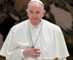 Papa Francisco deixou texto inédito com conselho para casais