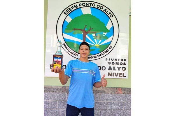 estudante de domingos martins