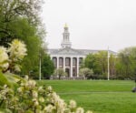 Juíza barra medida de Trump contra estrangeiros em Harvard
