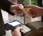 Procon de Cachoeiro explica as vantagens de comprar à vista ou a prazo