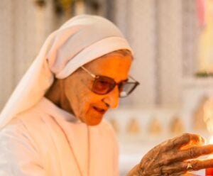 Capelinha convida para missa de um mês de falecimento de Irmã Otília