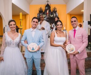 Sonho de infância: gêmeos se casam no mesmo dia com as melhores amigas