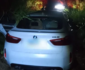 Homens armados roubam carro de luxo e cofre em Afonso Cláudio