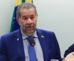 Após fraude no INSS, Lupi deixa Ministério da Previdência