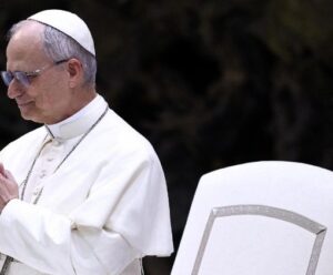 Papa agradece jornalistas e defende uma comunicação pela paz global