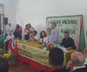 Ministro de Lula critica emendas e chama Bolsonaro de ‘capiroto’