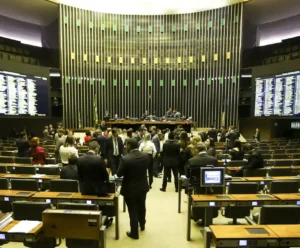 Câmara pode votar urgência para aumentar número de deputados federais