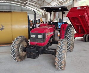 Governo entrega máquinas e equipamentos agrícolas em Guaçuí maquinas