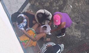 VÍDEO | Adolescente dá à luz em calçada em Vila Velha nenem nasce na calçada