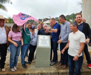 Casagrande inaugura rodovia e anuncia ações em Conceição do Castelo