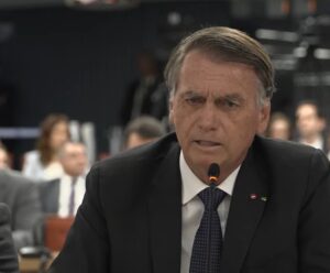 Ao vivo: Bolsonaro depõe no STF sobre suposta trama golpista; veja