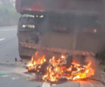 Linhares: motociclista morre carbonizado em acidente na BR-101; vídeo