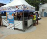 Anchieta distribui pulseiras para evitar perda de crianças nas praias