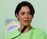 Michelle admite que pode disputar as eleições de 2026