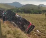 VÍDEO | Carreta tomba e causa transtornos em Bom Jesus do Norte