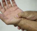 Lei define fibromialgia como deficiência em todo país a partir de 2026