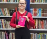 Professora de Cachoeiro tem poema selecionado em antologia nacional