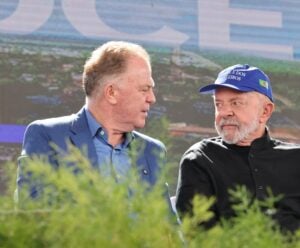 Lula anuncia R$ 3,7 bi em reparações durante visita ao Espírito Santo
