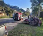 Grave acidente com 3 carros deixa um morto em Venda Nova do Imigrante