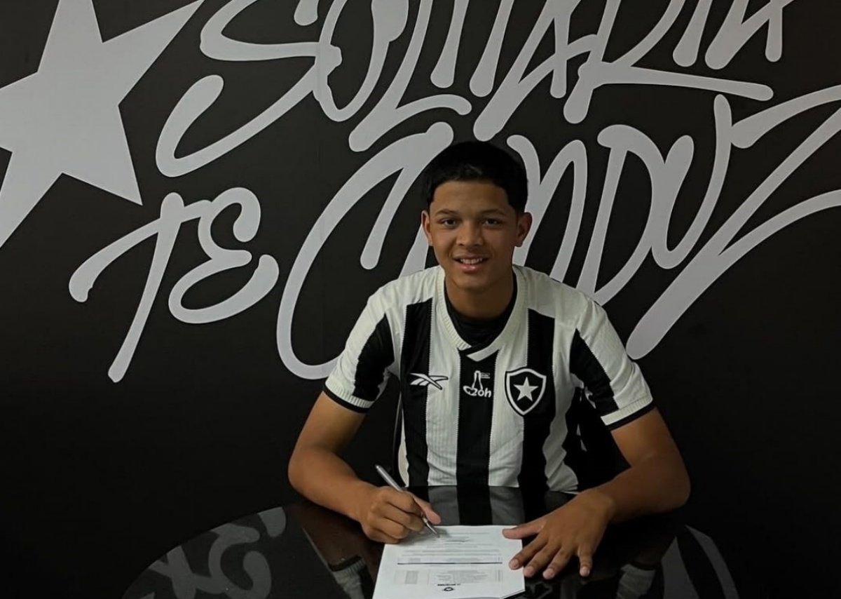 escolinha de cachoeiro nicolas mendes