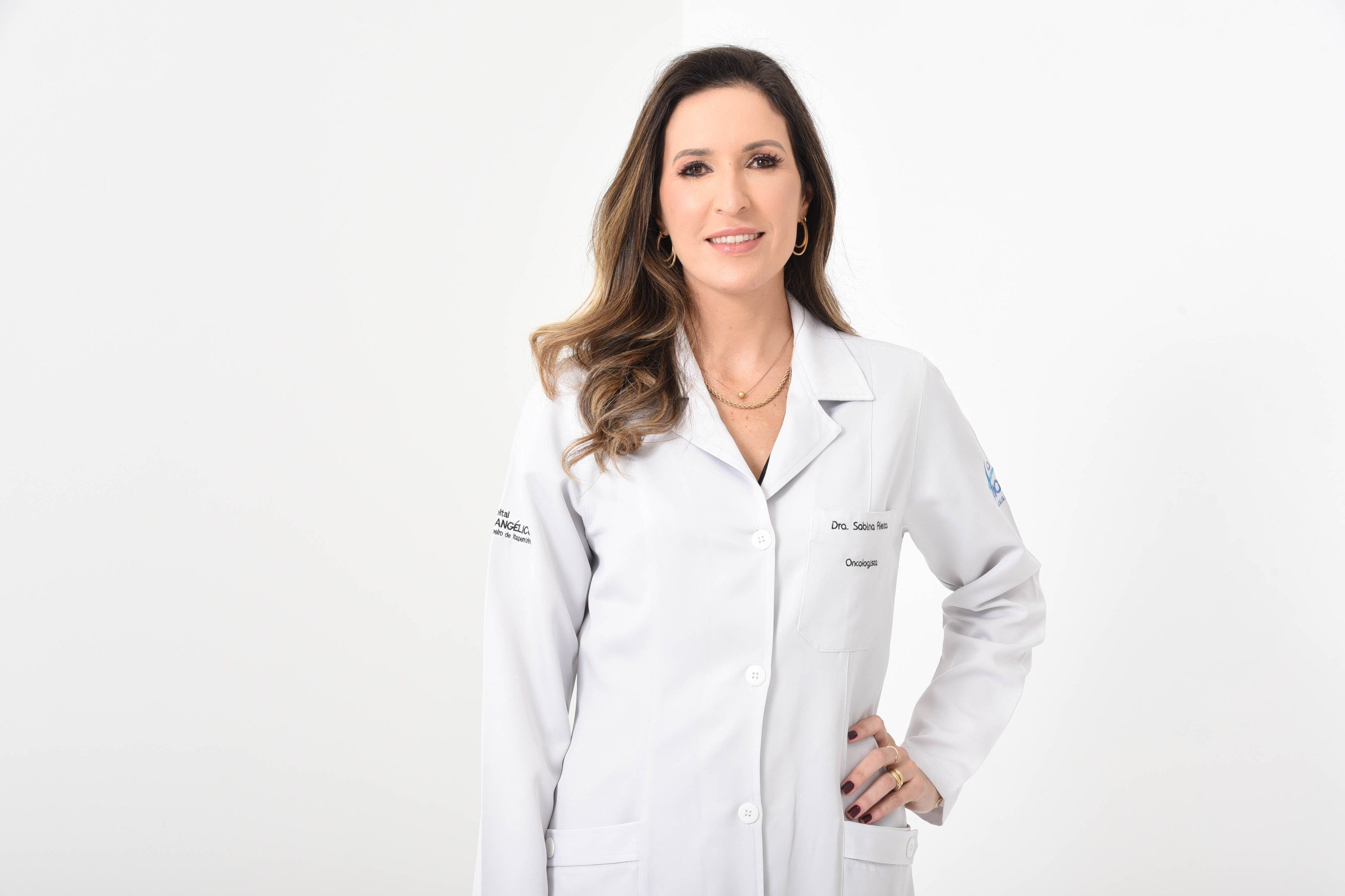 A foto mostra Dra SAbina, oncologista do HECI