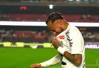 Choro de Neymar ganha as páginas da imprensa internacional: ‘Chegou ao fundo do poço’