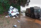 VÍDEO | Acidente entre carro e caminhão deixa um morto na BR-101 em Atílio Vivácqua