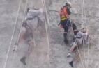 Andaime desaba com trabalhadores em obra em Guarapari; veja vídeo