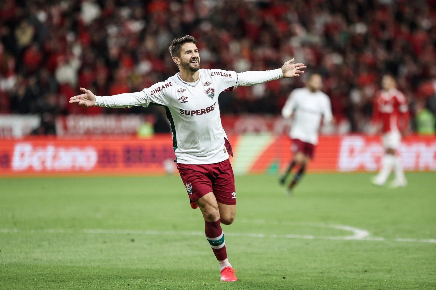 fluminense x gremio fluminense lucas mercon