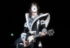 Ace Frehley, guitarrista cofundador do Kiss, morre aos 74 anos